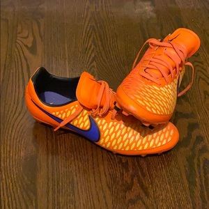 Nike Men's Magista Hyper Punch